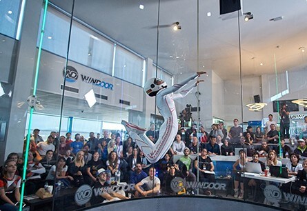 polet v aerotrube moskve School bodyfly indoor skydiving dancing wind games Freestyle 01